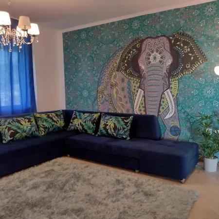 Luxury 2-bdr Apts In African-style 