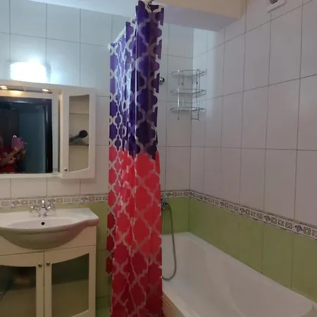 Luxury 2-bdr Apts In African-style 